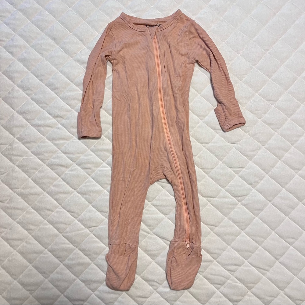 Scainf bamboo ribbed light pink zip up footies pajamas baby size 9-12 months